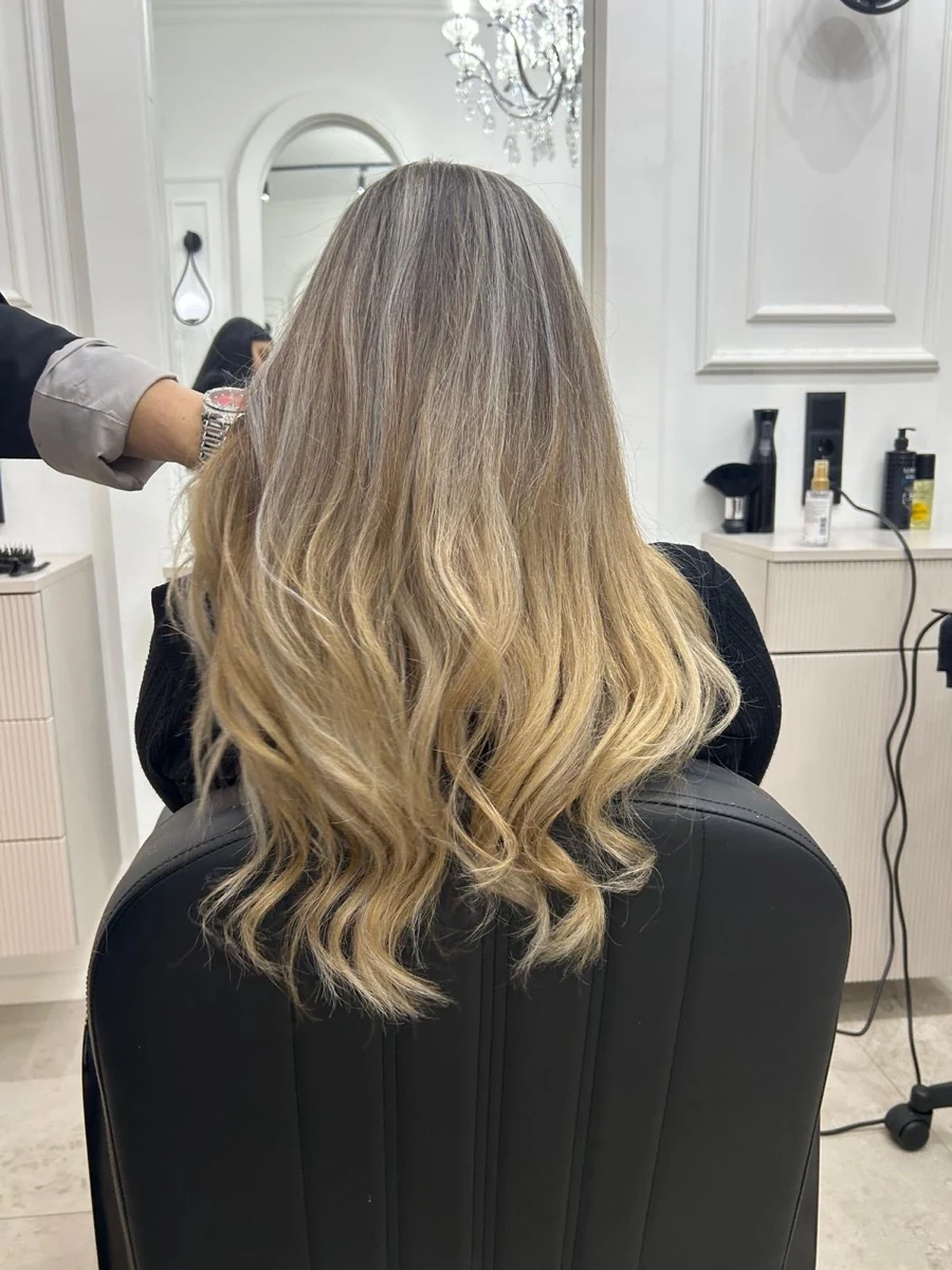 Balayage — Coiffeur Favorita Wien